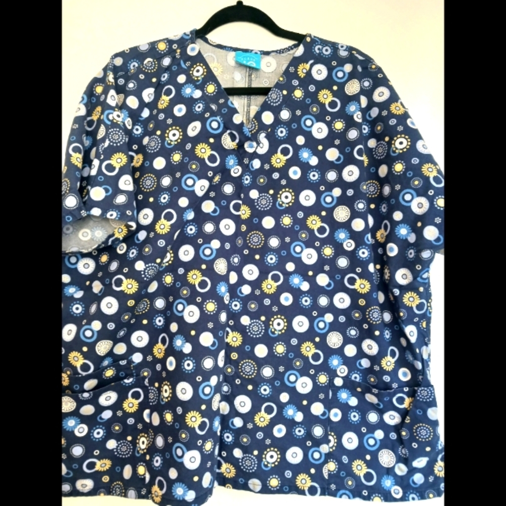 Scrub top